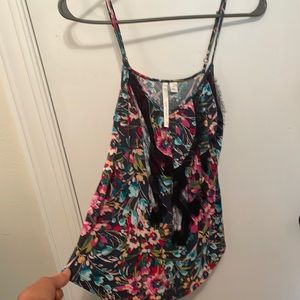 Lauren Conrad light tank